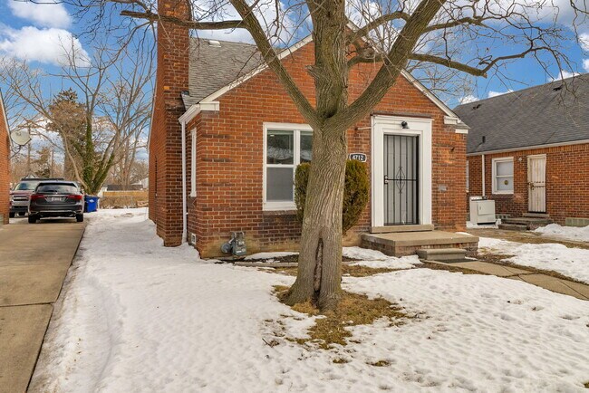 Photo - 4712 Cadieux Rd