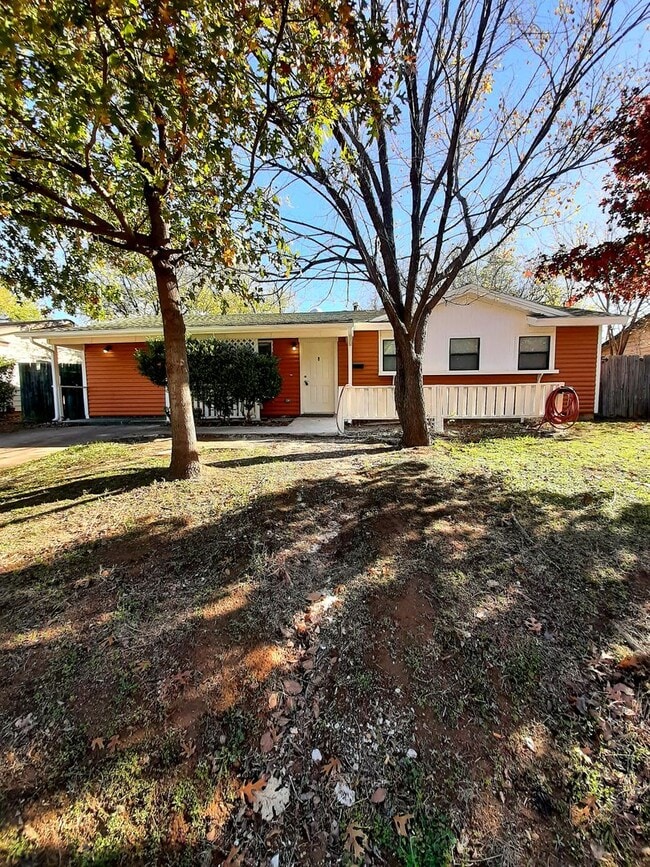 Building Photo - Quaint 3 bedroom, 1.5 bath in Euless