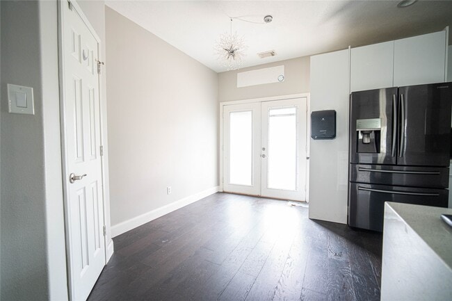 Building Photo - 2936 Standing Springs Ln