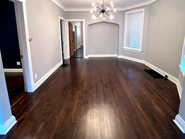 Photo - 2447 N Mozart St Unidad 1