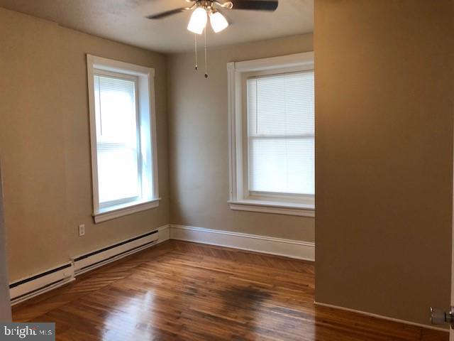 Photo - 102 W Broad St