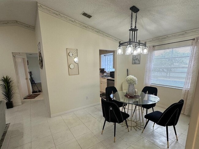 Photo - 1310 Dartmoor Ave