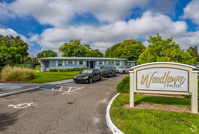 Building Photo - Woodlawn Park Apartments