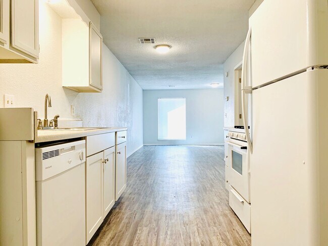 Photo - 2BD 2BA Duplex in NW OKC!