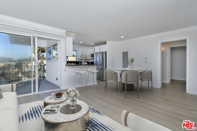 Photo - 1649 Appian Way Unit 207