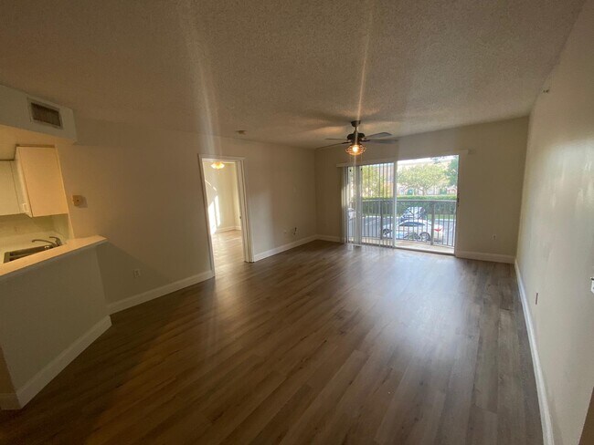 Photo - 4155 N Haverhill Rd Unit 1415