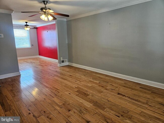 Photo - 2082 Jasmine Rd