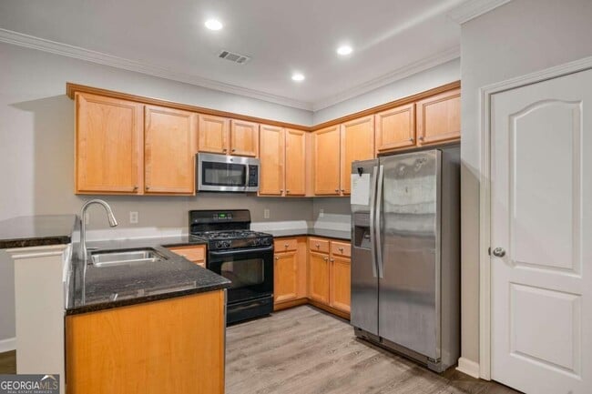1030 Firethorne Pass