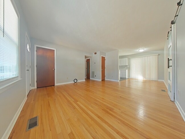 Photo - 3320 Forest Lake Dr