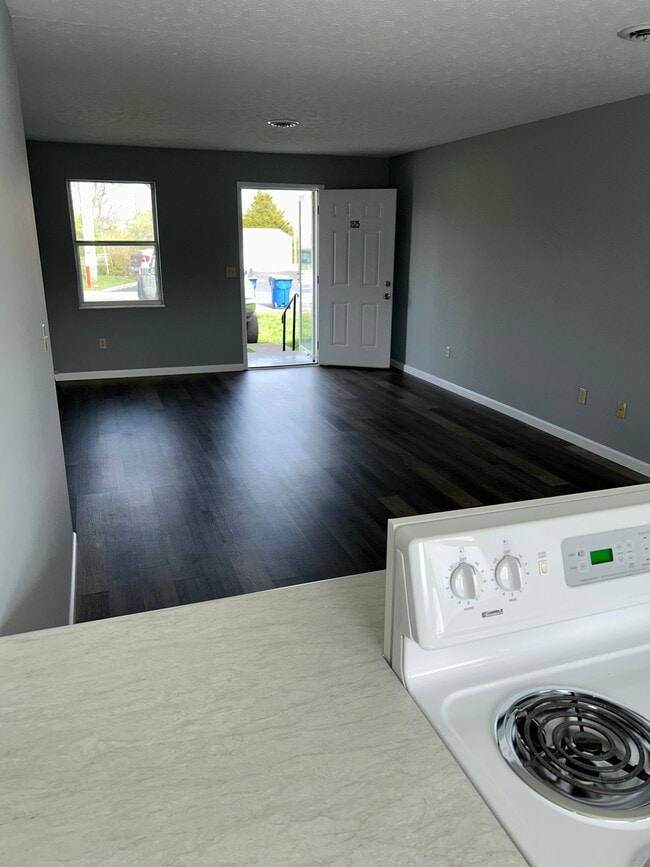 Photo - 1525 Meadow Spring Dr