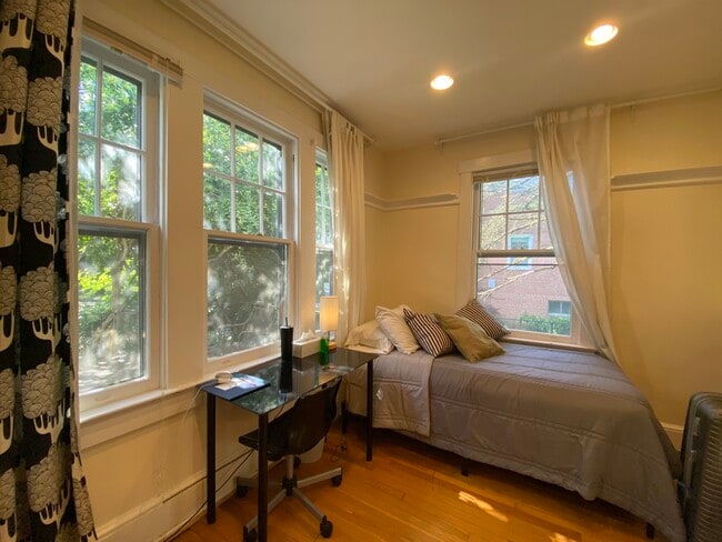 Photo - 5335 42nd Pl NW