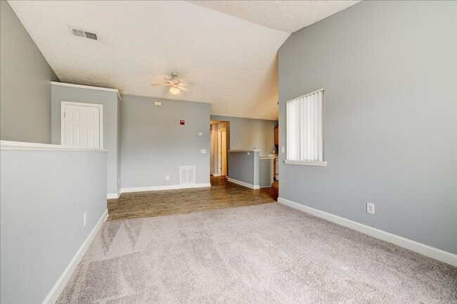 Photo - **2 bedroom 2 bath $1199/mo***Evansville, ...