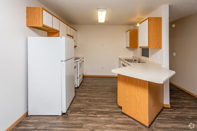 2BR, 2BA - 986 SF