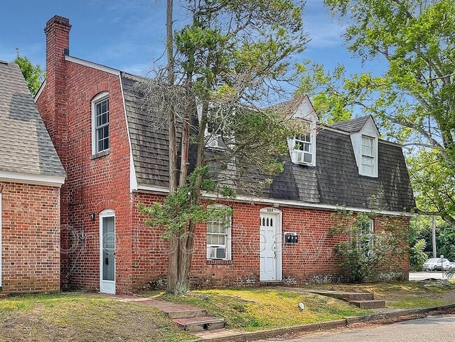 Building Photo - 710A Wythe Ln