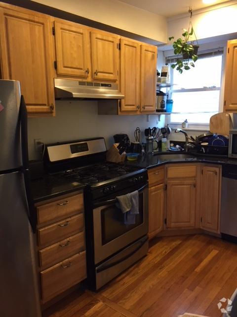 Building Photo - 4.0 bedroom in Cambridge Massachusetts 02139 Unit 2 Rental