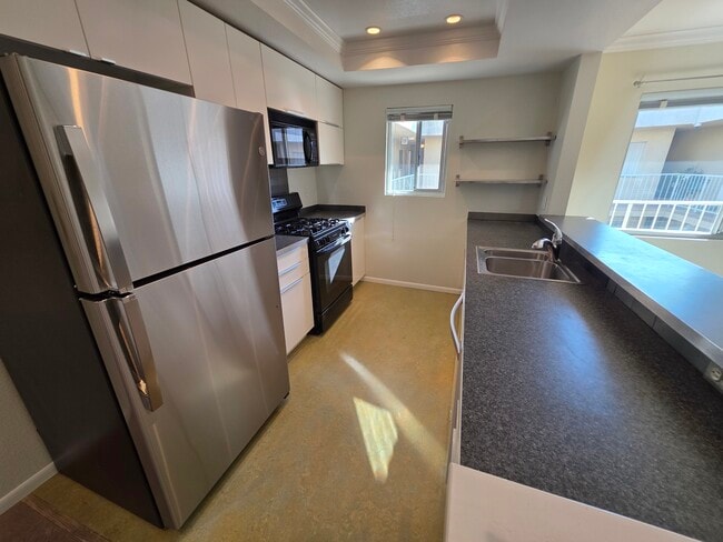 Photo - 3762 Hughes Ave Unit 312