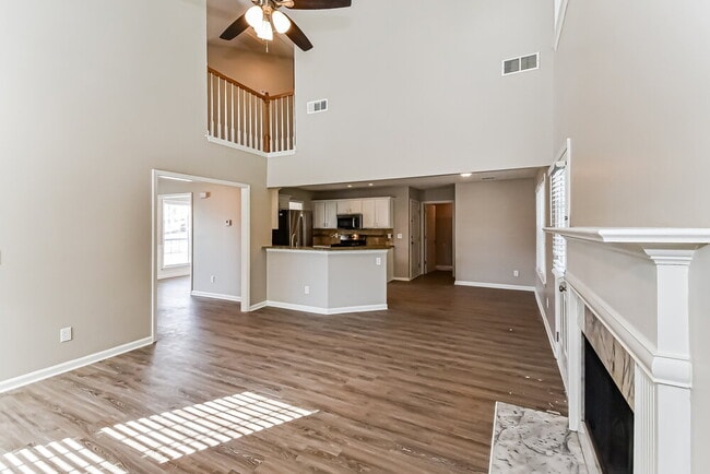 Photo - 7855 Clearview Cir