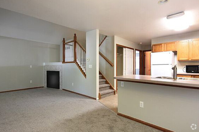 Building Photo - 730 Ponderosa Dr Unit D Rental
