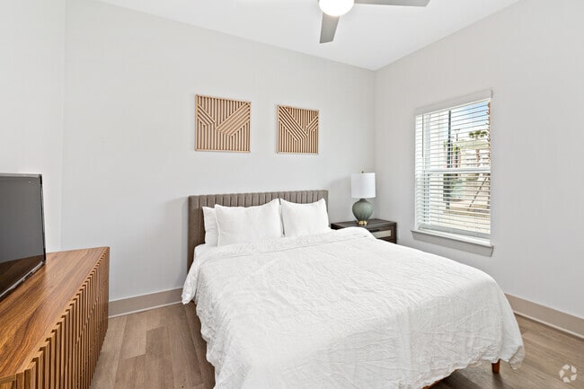 3 habitaciones, 2 baños, 1191 pies cuadrados, dormitorio
