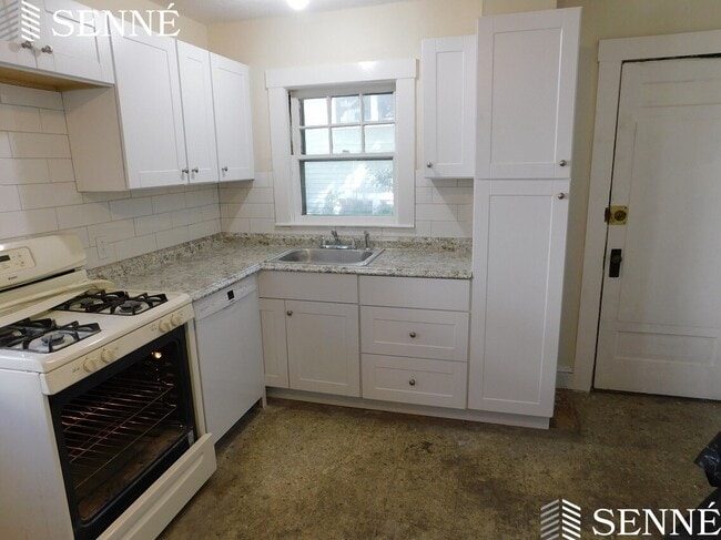 Building Photo - 85 Wendell St Unit 1