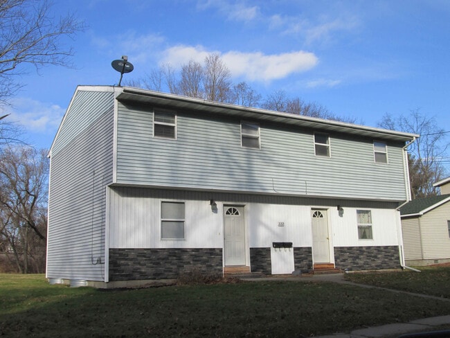 Building Photo - 222 North St Unit B