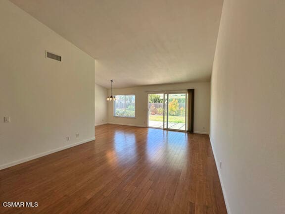 Photo - 724 Zinnia Ct