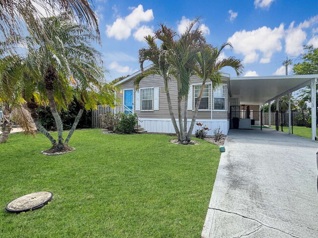Photo - Charming Coastal Retreat in Ridgeway | Fenced Yard + Garage | Hobe Sound
