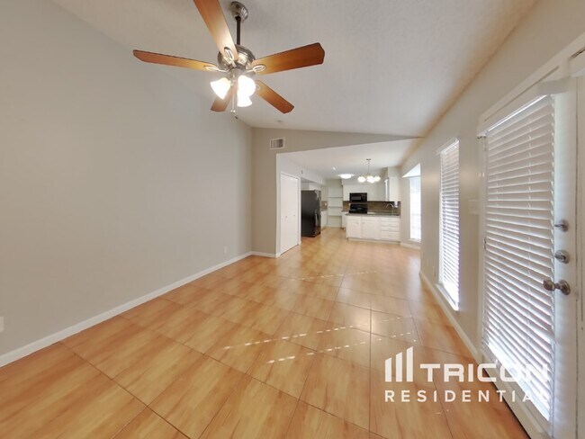 Photo - 1410 Rockdale Dr