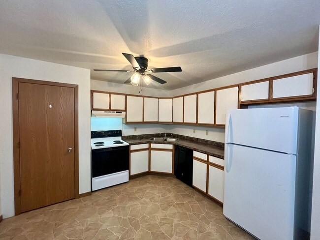 Building Photo - 2730 Washington Ave Unit #B