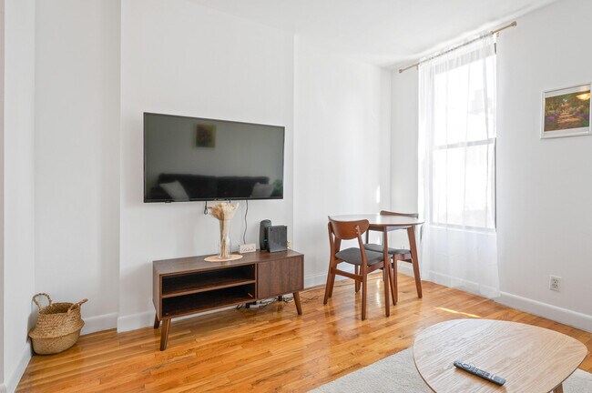 Photo - 837 2nd Ave Unidad FL3-ID1039015P