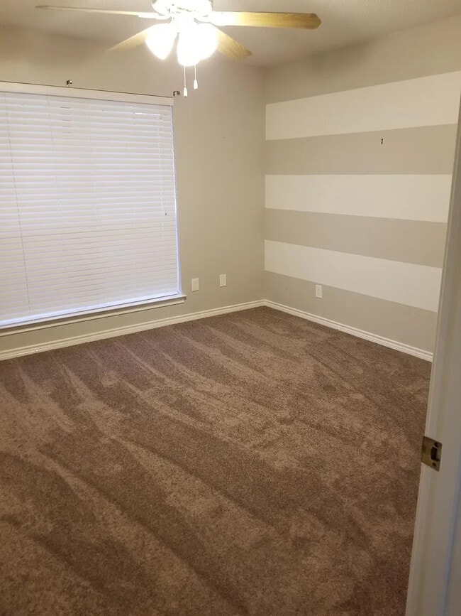 Photo - Room in Duplex on St Paul Ct