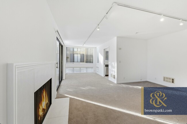 Photo - 916 Beach Park Blvd Unit 67I