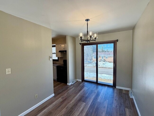 Photo - 1421 Elizabeth St Unit Front