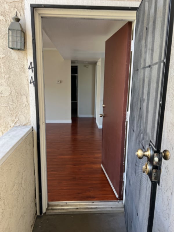 Building Photo - 8552 Belmont St Rental