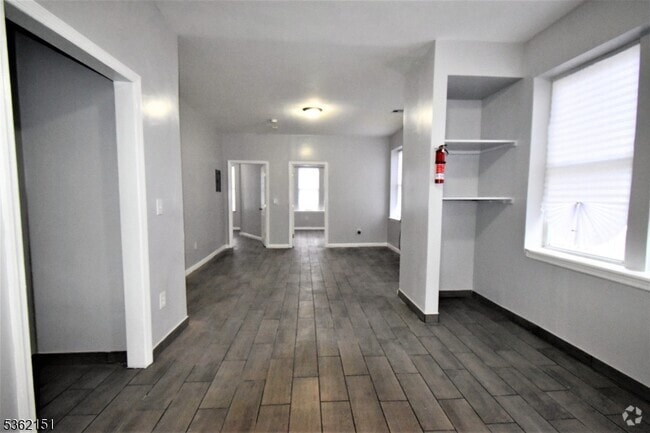 Building Photo - 482 S 17th St Rental
