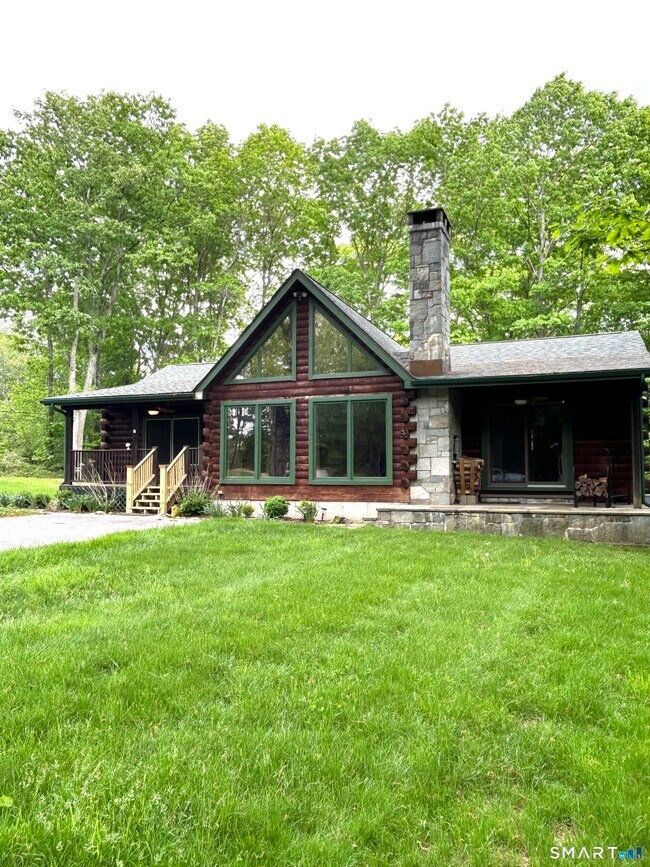 Building Photo - 39 Woodland Rd