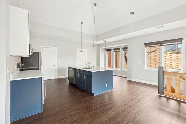 Photo - Midtown Square