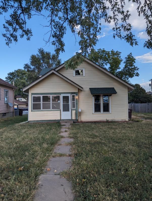 Building Photo - 809 S Walnut St Rental