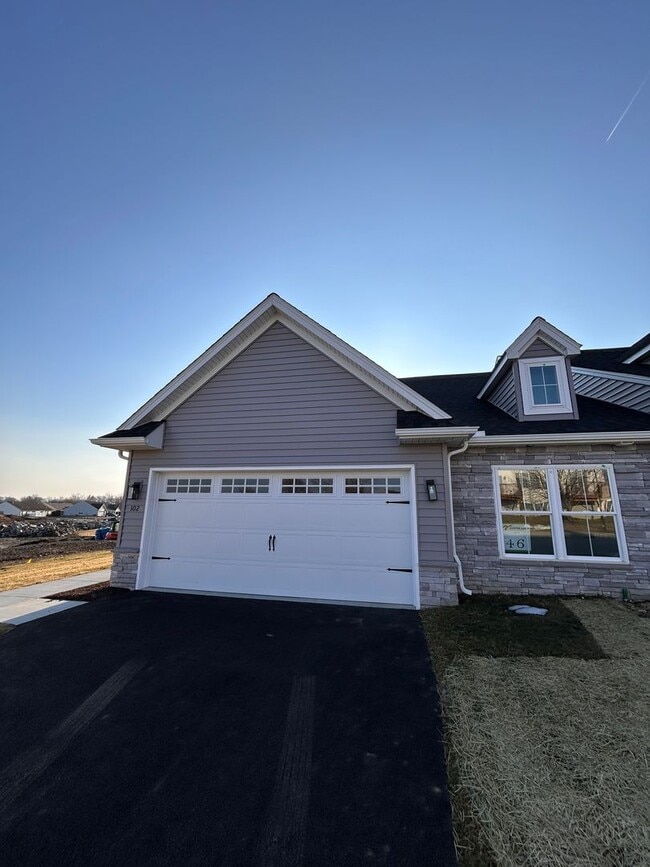 Building Photo - Brand New Move In Ready 3 Bed 3 Bath Home In Lancaster