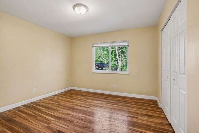 Photo - SUMMER MOVE IN SPECIAL- $300 off your move-in before July - $1075- 2 Bedroom Townhome off Westnedge Unit 3
