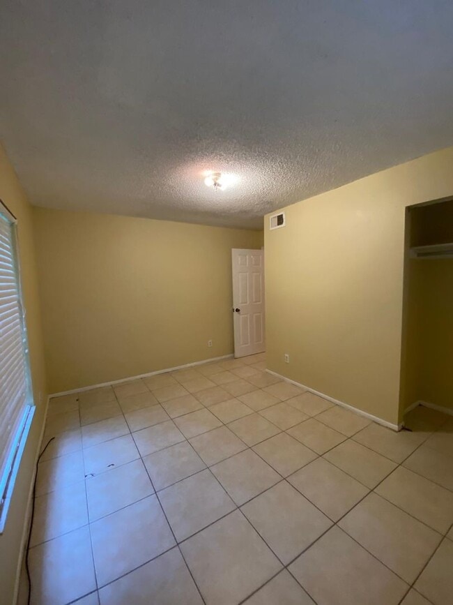 Building Photo - 67 Deena Way Rental