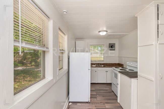Photo - Newly Updated 1 Bed/1 Bath House in Mobile!