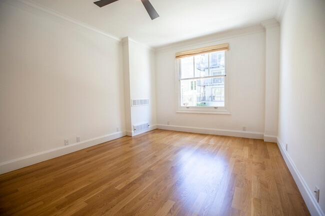 Photo - 1870 Jackson St Unit 210