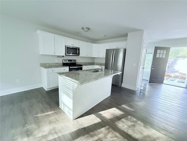 Photo - 5210 Phoenix St