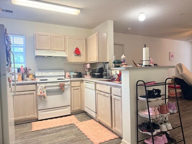 Photo - Wolfmill 2031-103, Raleigh Unidad A