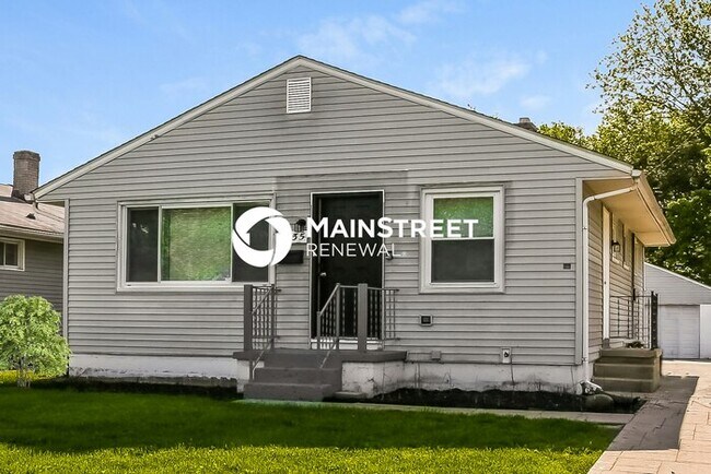 3 Bedroom Pet-Friendly Home in Columbus, OH with Main Street Renewal