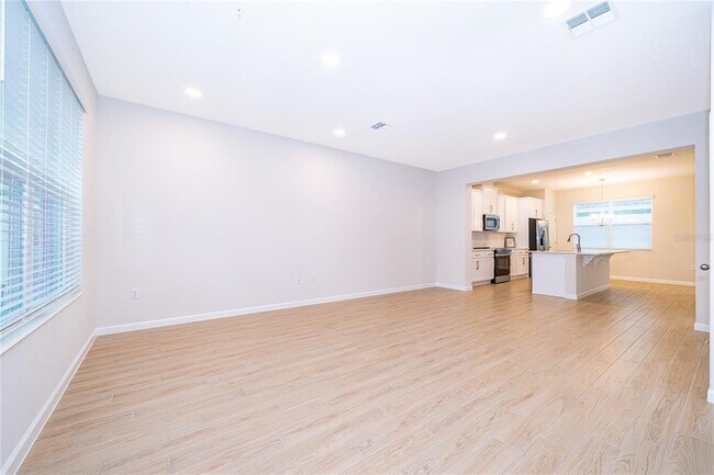 Photo - 474 Lady Palm St
