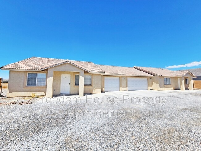 Building Photo - 600 San Lorenzo St Unit #D
