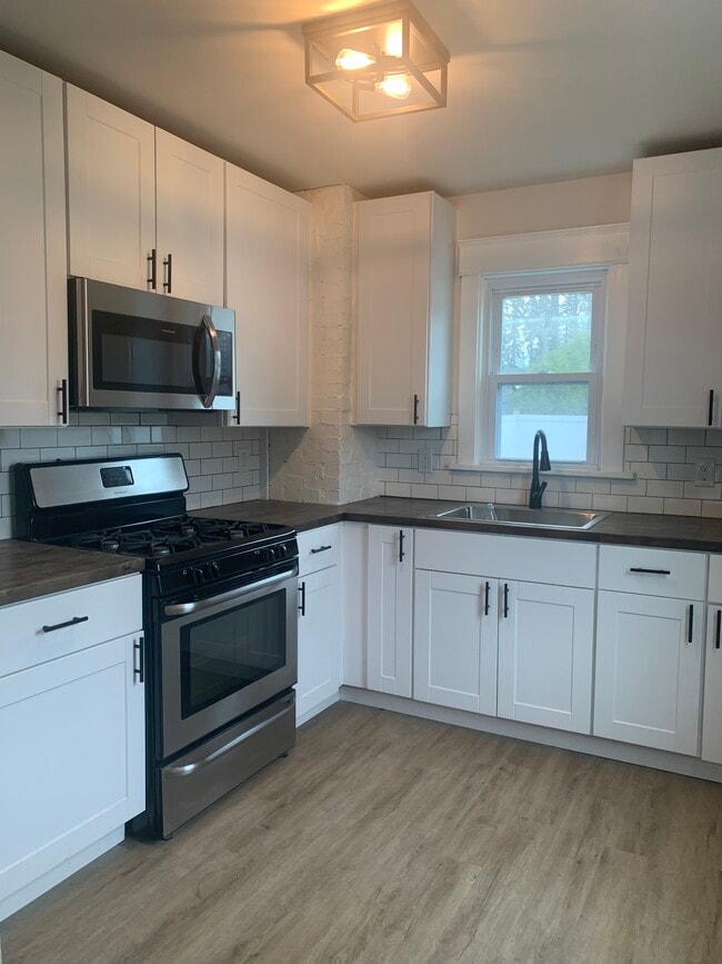 Photo - 15 Minard St