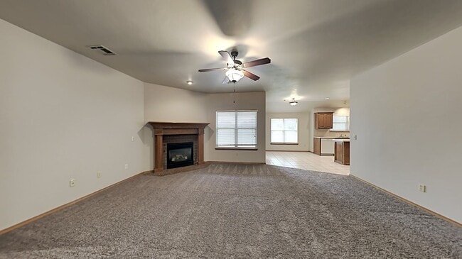 Photo - Updated 3 Bedroom 2 Bath Home in Yukon Sch...